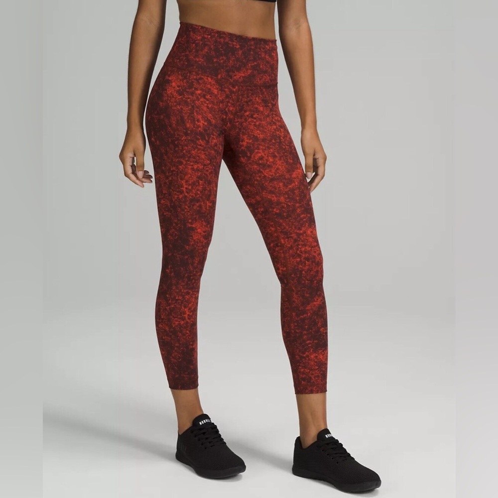 Lululemon Invigorate High-Rise Tight 28" Denim Wash Print Autumn Red Black Sz16